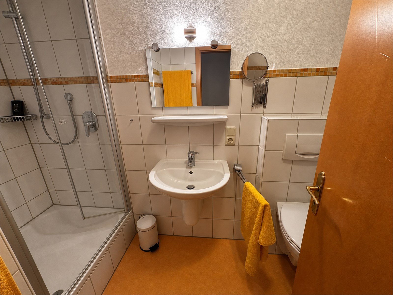 Doppelzimmer Balkon in der Pension Wiedemann, Bild 2