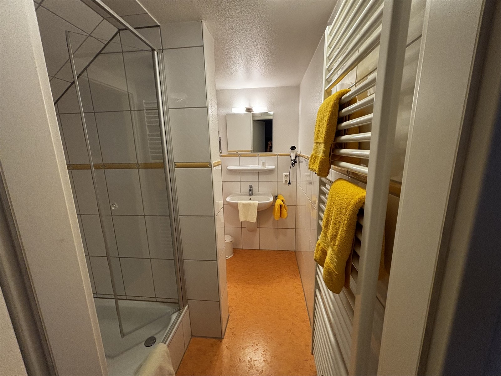 Doppelzimmer in der Pension Wiedemann, Bild 4